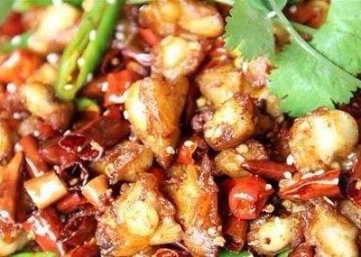 干锅掌中宝（餐盒+2元）