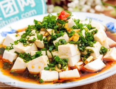 小葱拌豆腐