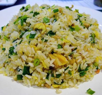 韭黄肉丝炒饭