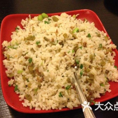 烂肉豇豆炒饭