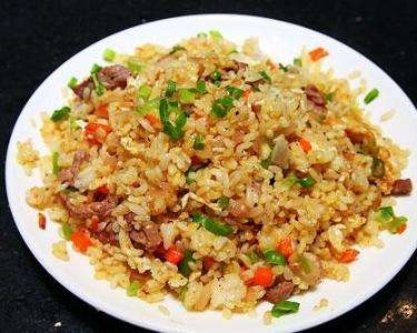 青椒肉丝炒饭