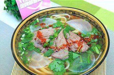 原汤牛肉米粉