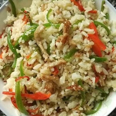 青椒肉丝炒饭