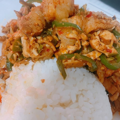 回锅肉盖饭