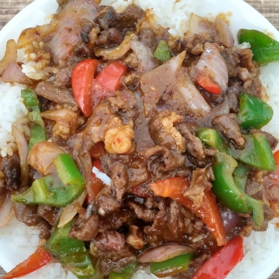 孜然牛肉盖浇饭