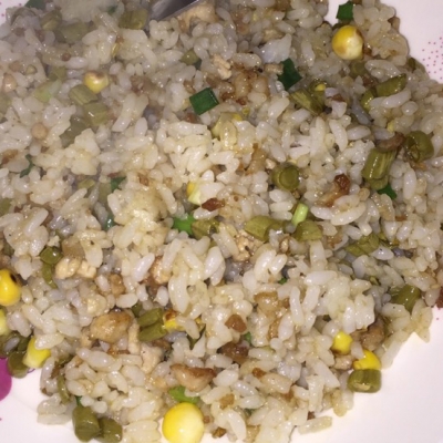 烂肉豇豆炒饭