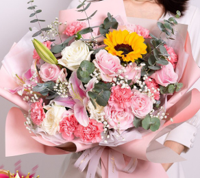 女神驾到-9枝康乃馨搭配粉玫瑰百合向日葵鲜花束