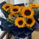 岁月你别伤害他-9枝向日葵搭配尤加利叶花束