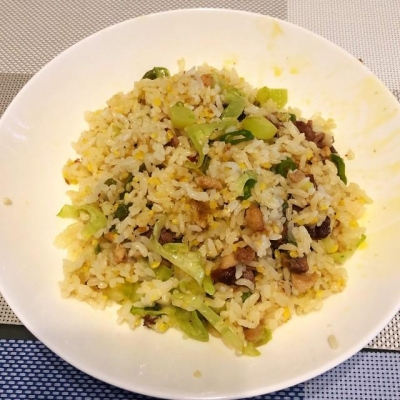 青笋肉片炒饭