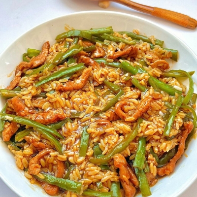 青椒肉丝炒饭