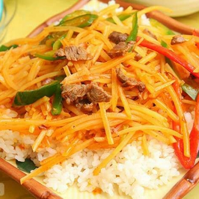 土豆肉丝盖饭