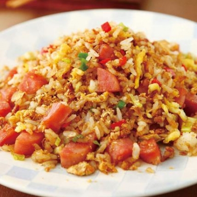 火腿肠炒饭