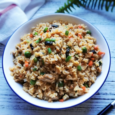 香菇肉丝炒饭