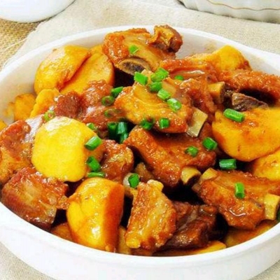 土豆烧排骨