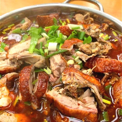 冒烤鸭单人套餐（含3两烤鸭5个配菜1个米饭）