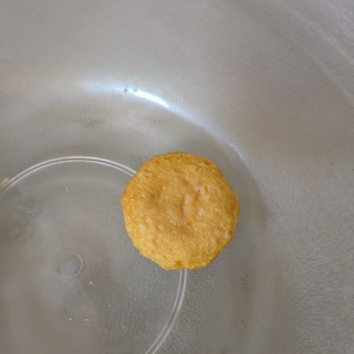 鱼饼(单点不送）搭配烫菜