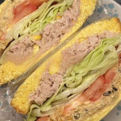 金枪鱼三明治
