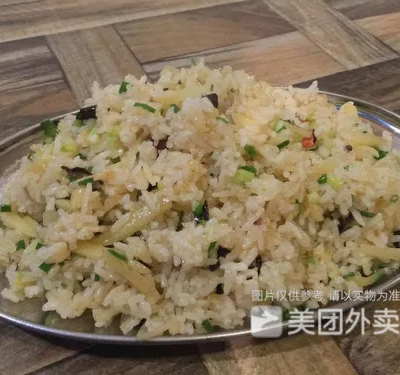土豆肉丝炒饭