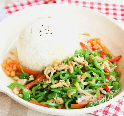 青椒肉丝盖饭