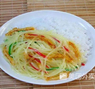土豆肉丝盖饭