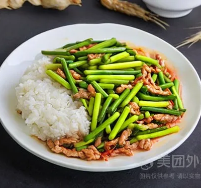 蒜苔肉丝盖饭