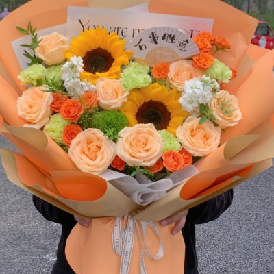 香槟色系混搭花束