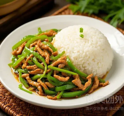 青椒肉丝盖饭