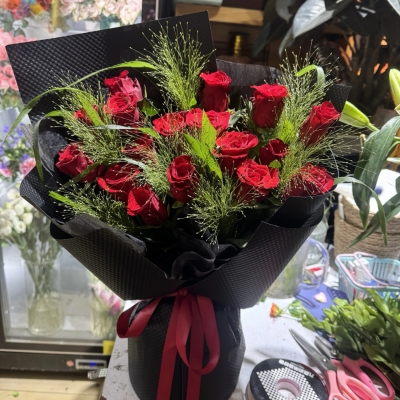 19朵红玫瑰花束