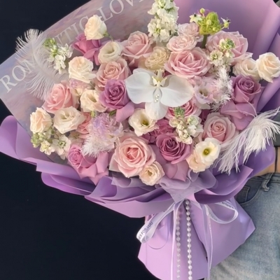 粉紫色系混搭花束
