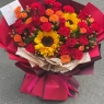 向日葵红色系混搭花束感恩长辈