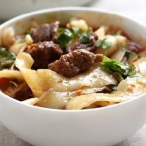 牛肉刀削面