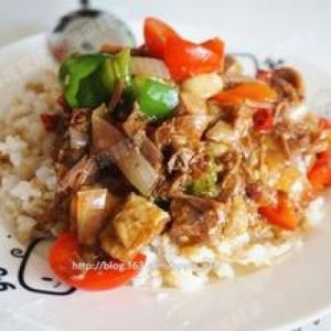 洋葱牛肉盖饭