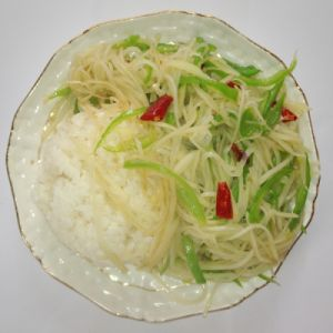 青椒土豆丝盖饭