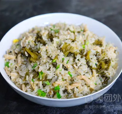 酸菜肉丝炒饭