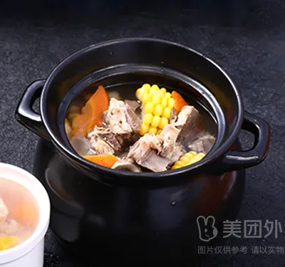 瓦罐砂锅排骨汤