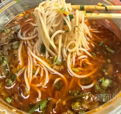 酸菜肉丝米粉