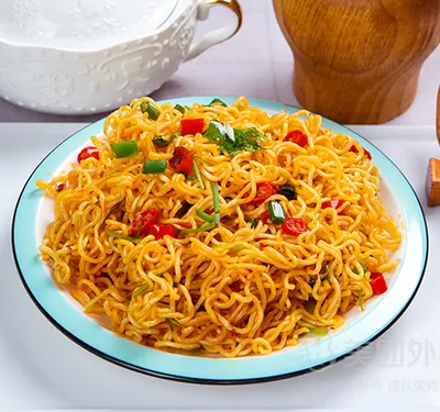 劲爆火鸡面+煎蛋（赠饮）